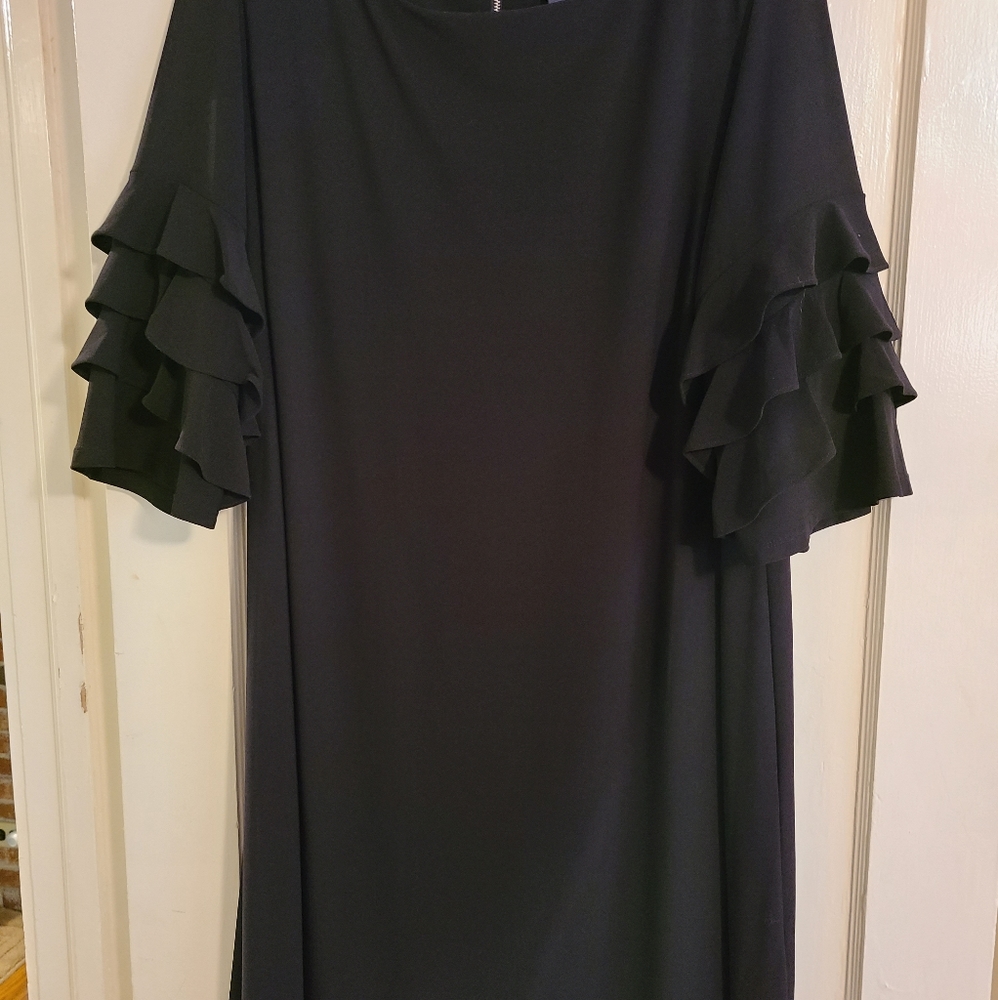 3/4 flounce sleeve black polyester tunic dress with silver zip and scoop neck